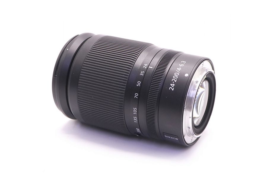 Nikon 24-200mm f/4-6.3 VR Nikkor Z в упаковке