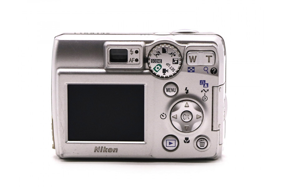 Компактная цифровая фотокамера Nikon Coolpix 5600