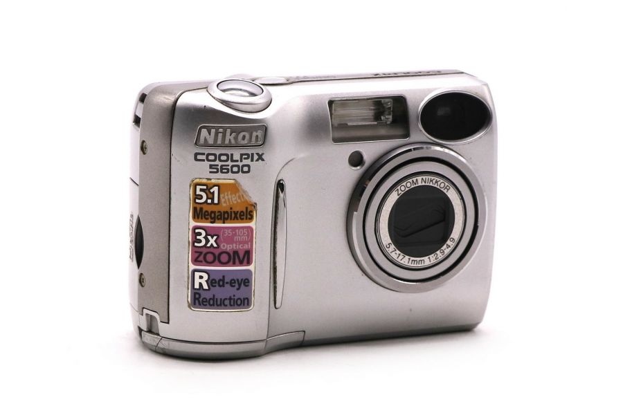 Компактная цифровая фотокамера Nikon Coolpix 5600