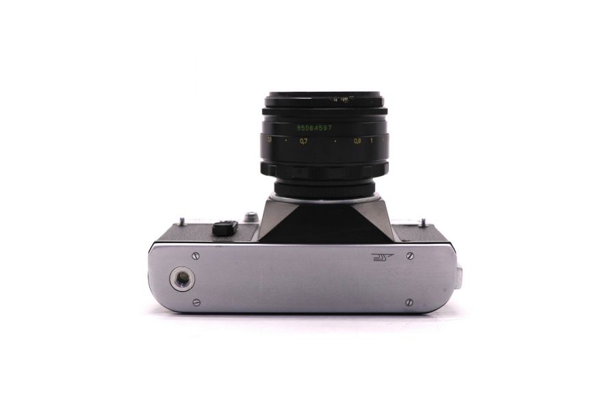 Фотокамера Зенит ЕТ silver + Гелиос 44-2 (СССР)