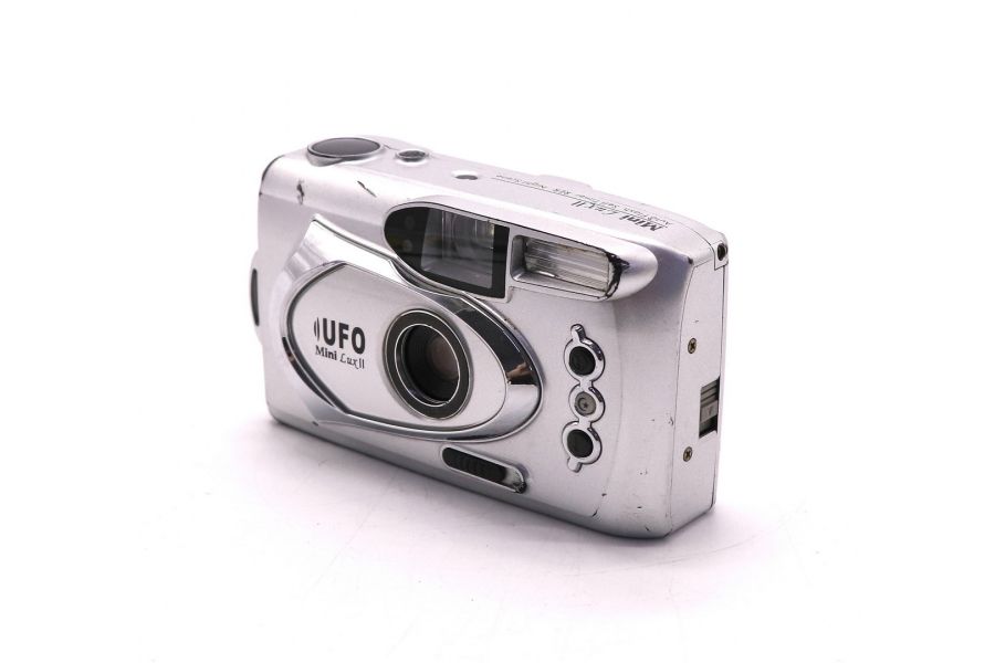 Фотокамера аналоговая UFO MiniLux II (China, 1971)