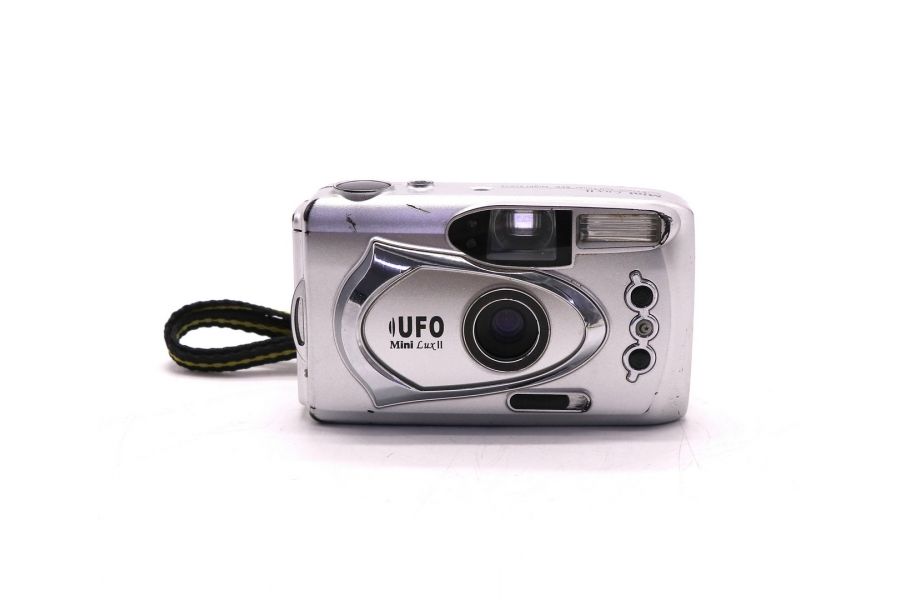 Фотокамера аналоговая UFO MiniLux II (China, 1971)