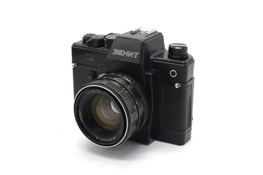 Фотокамера Зенит 19 kit (СССР, 1985)