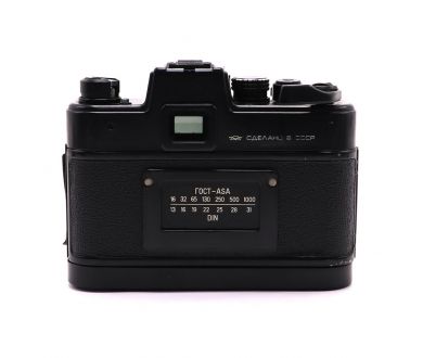 Cоветский плёночный фотоаппарат Зенит 19 kit
