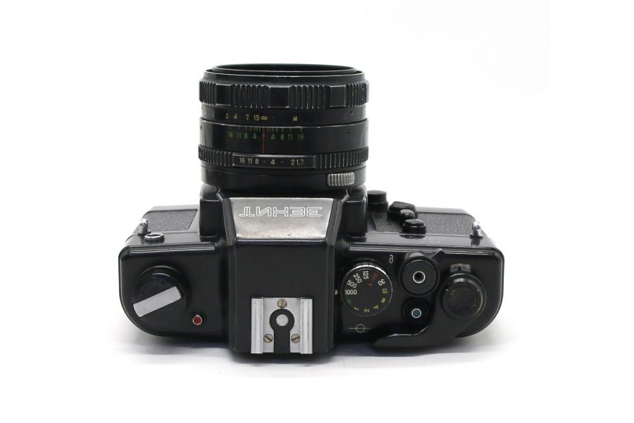 Фотокамера Зенит 19 kit (СССР, 1985)