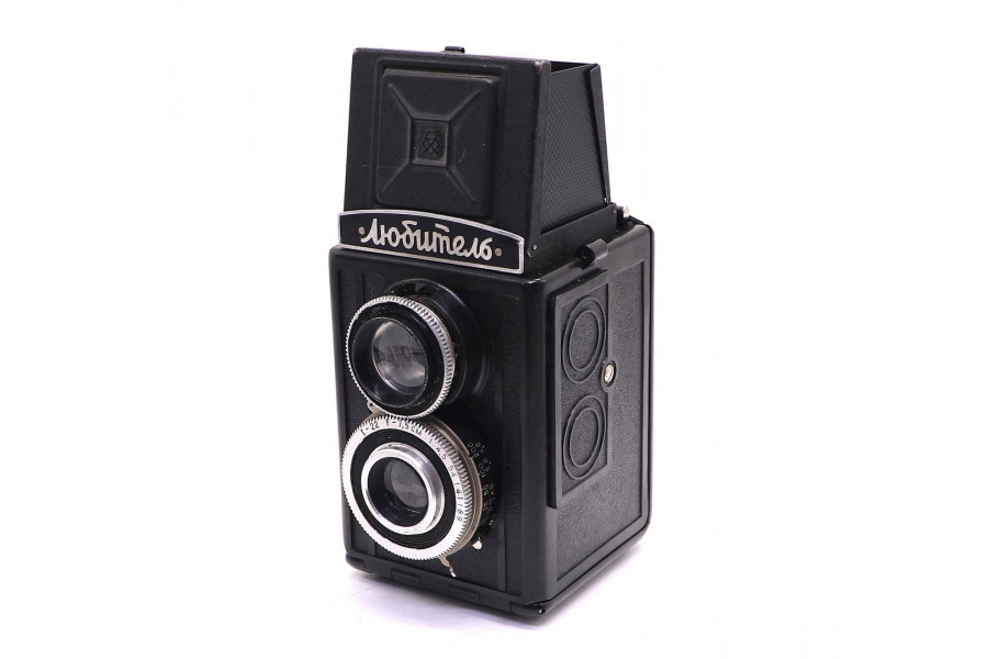 Среднеформатный зеркальный фотоаппарат Любитель