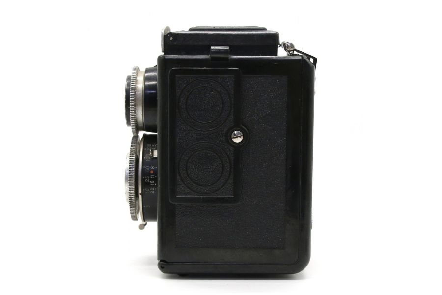 Среднеформатный зеркальный фотоаппарат Любитель