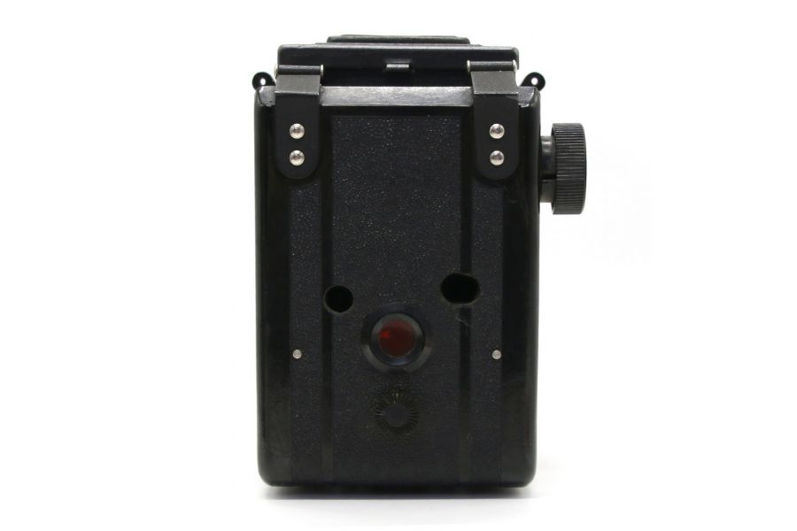 Среднеформатный зеркальный фотоаппарат Любитель