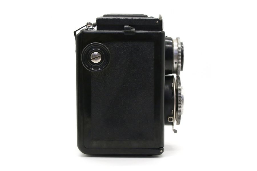 Среднеформатный зеркальный фотоаппарат Любитель