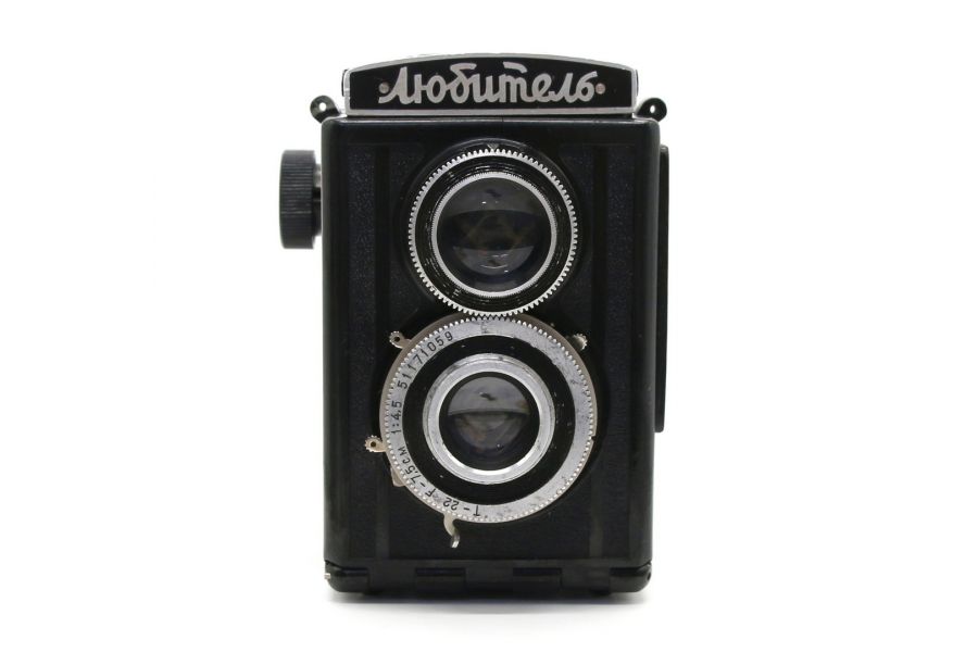 Среднеформатный зеркальный фотоаппарат Любитель