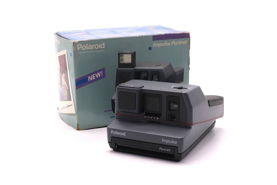 Фотоаппарат Polaroid Impulse Portrait в упаковке