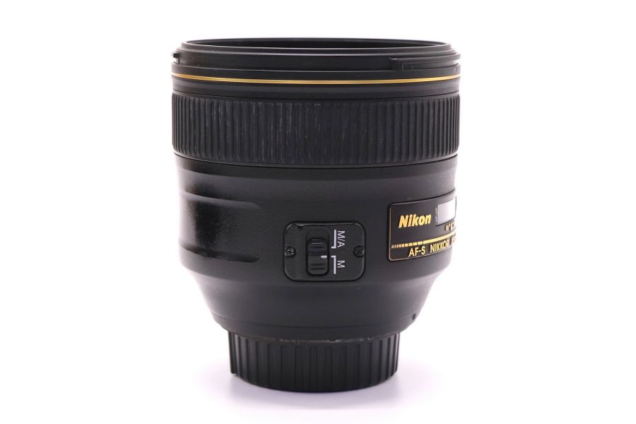 Nikon 85mm f/1.4G AF-S Nikkor в упаковке