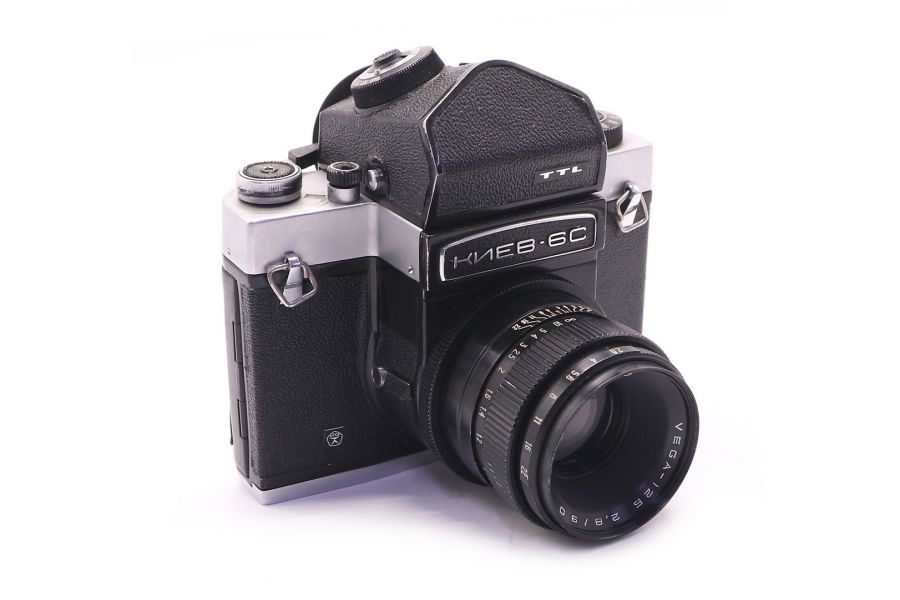 Фотоаппарат Киев 6С + Вега-12Б (СССР, 1982)