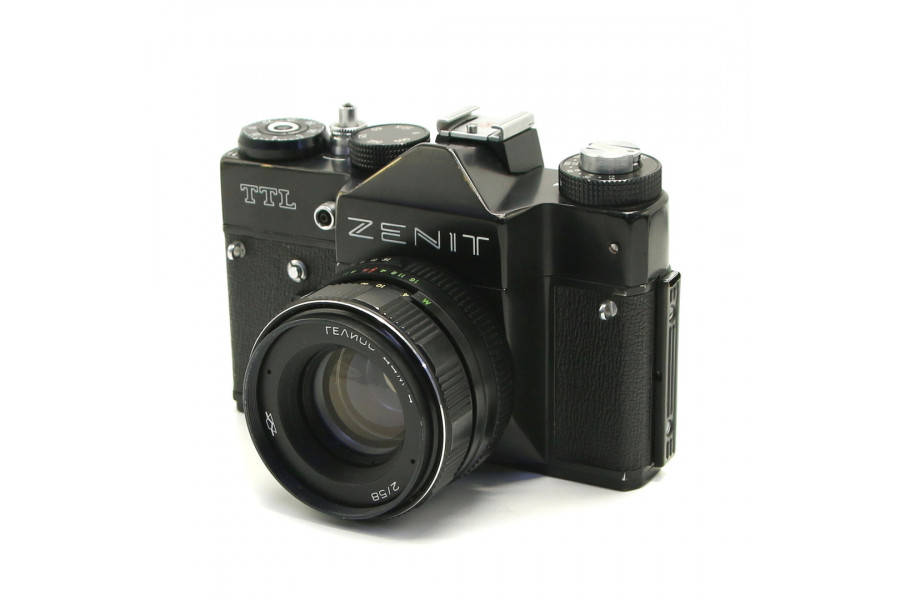 Советский фотоаппарат Зенит ТТЛ black kit (КМЗ)