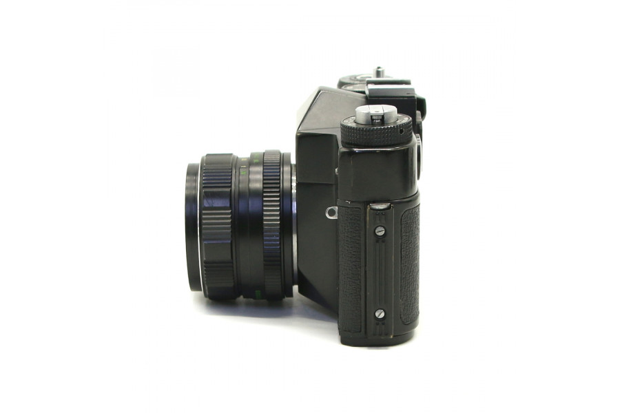 Советский фотоаппарат Зенит ТТЛ black kit (КМЗ)