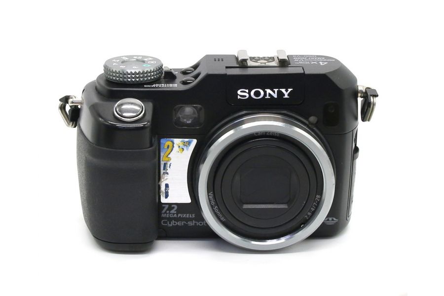 Компактная цифровая камера Sony Cyber-shot DSC-V3