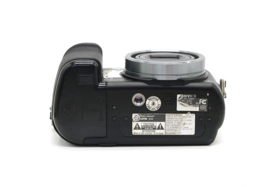 Компактная цифровая камера Sony Cyber-shot DSC-V3