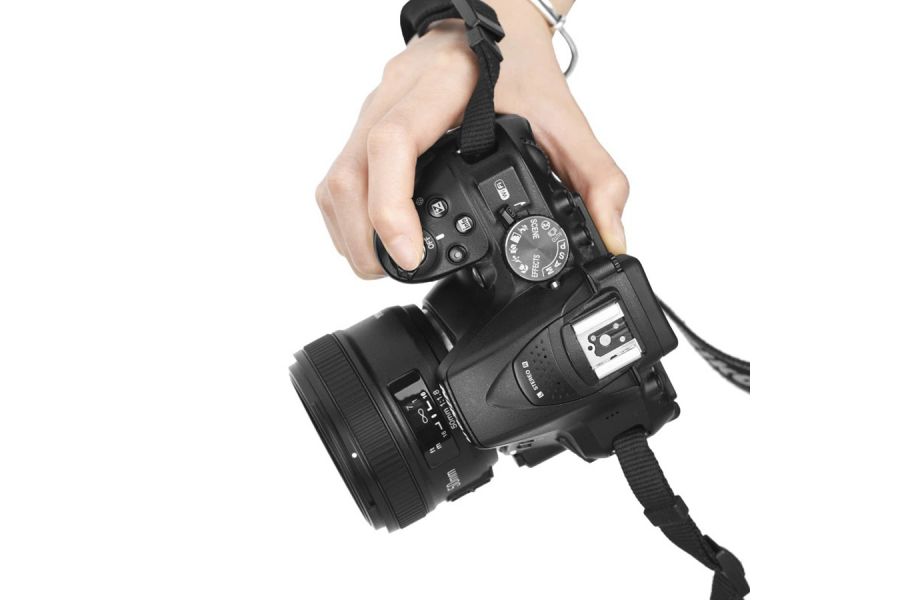 Объектив YongNuo AF 50mm f/1.8 Nikon F Новый полнокадровый автофокусный