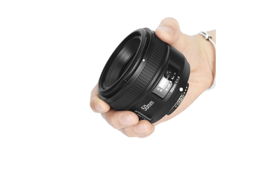 Объектив YongNuo AF 50mm f/1.8 Nikon F Новый полнокадровый автофокусный