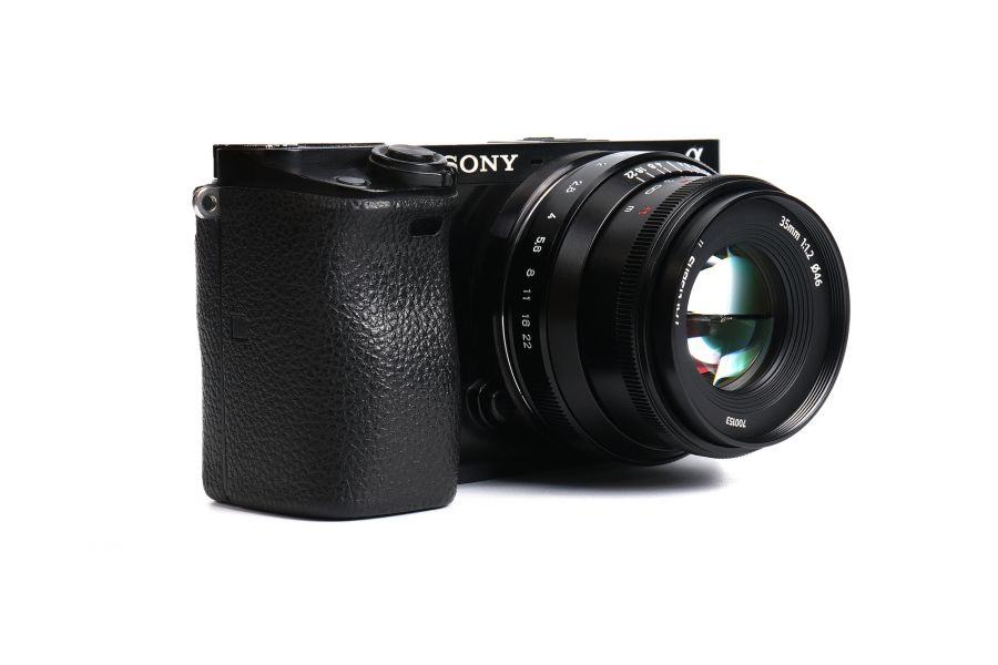 Объектив 7Artisans 35mm F1.2 II Sony E