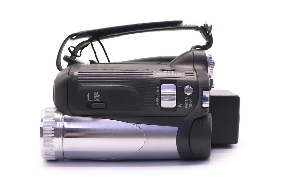 Видеокамера Panasonic NV-GS35 (Japan, 2004)