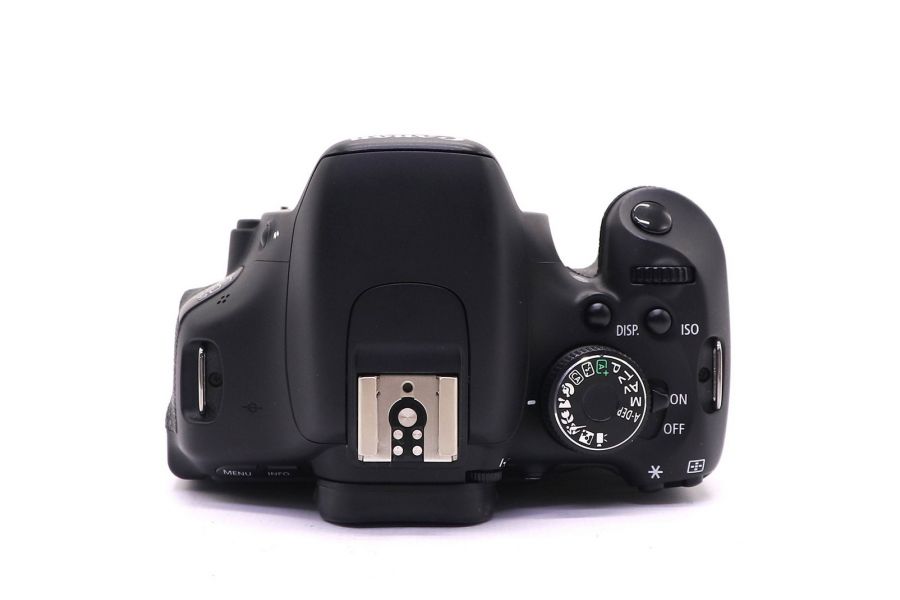 Canon EOS 600D body (пробег 10200 кадров)