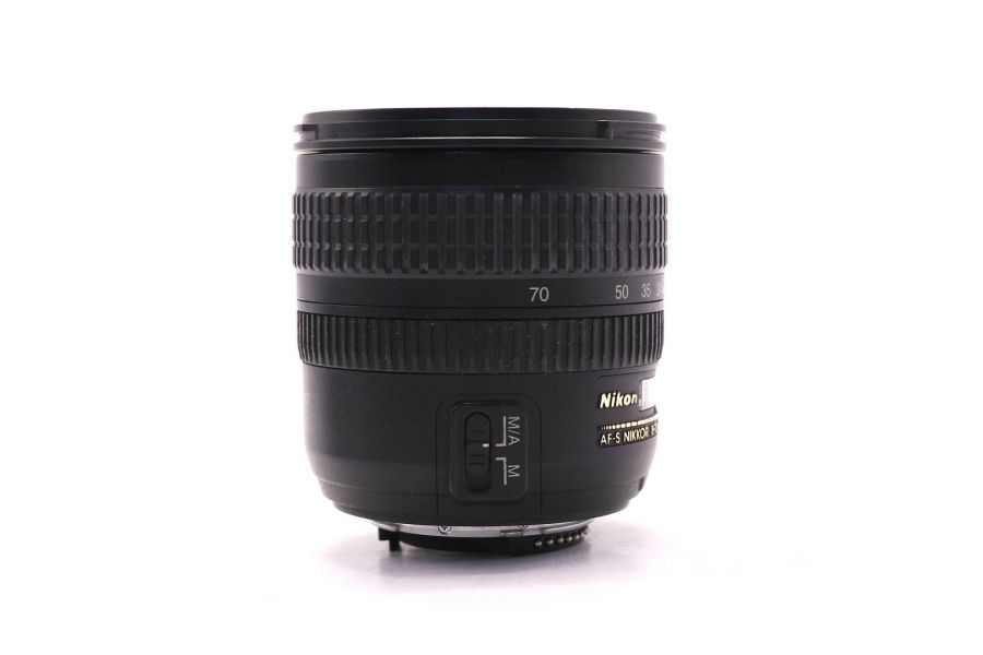 Nikon 18-70mm f3.5-4.5G ED-IF AF-S DX Zoom Nikkor (Thailand, 2011)