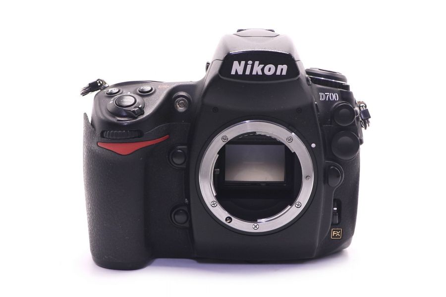 Nikon D700 body в упаковке (пробег 41520 кадров)