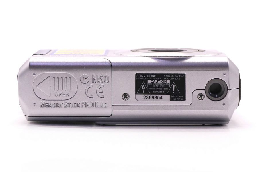 Фотокамера Sony Cyber-shot DSC-S650 в упаковке