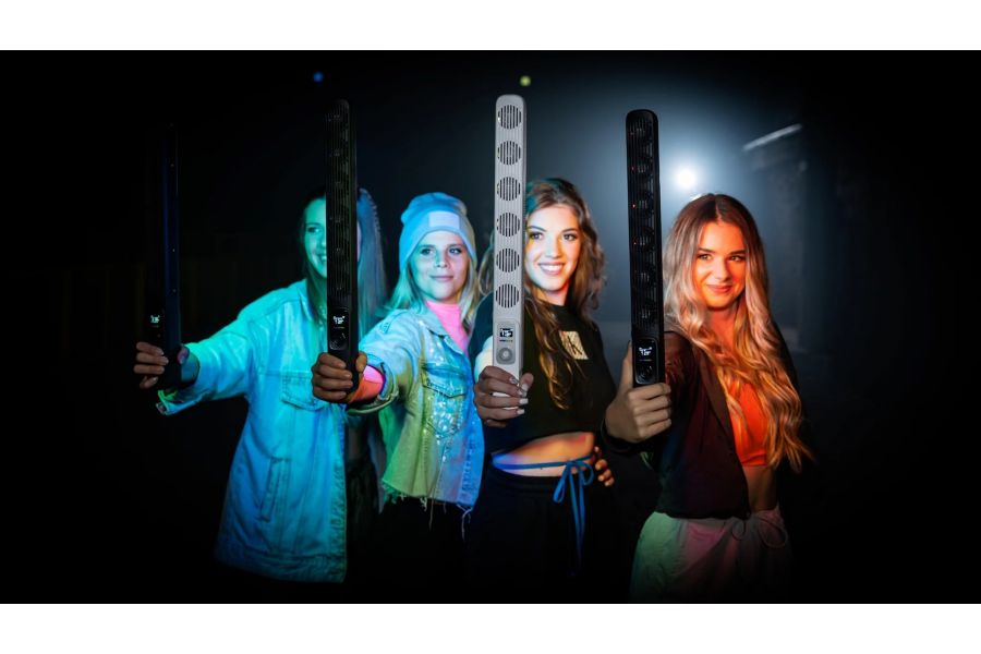 Осветитель Zhiyun Fiveray F100 + сетевой адаптер