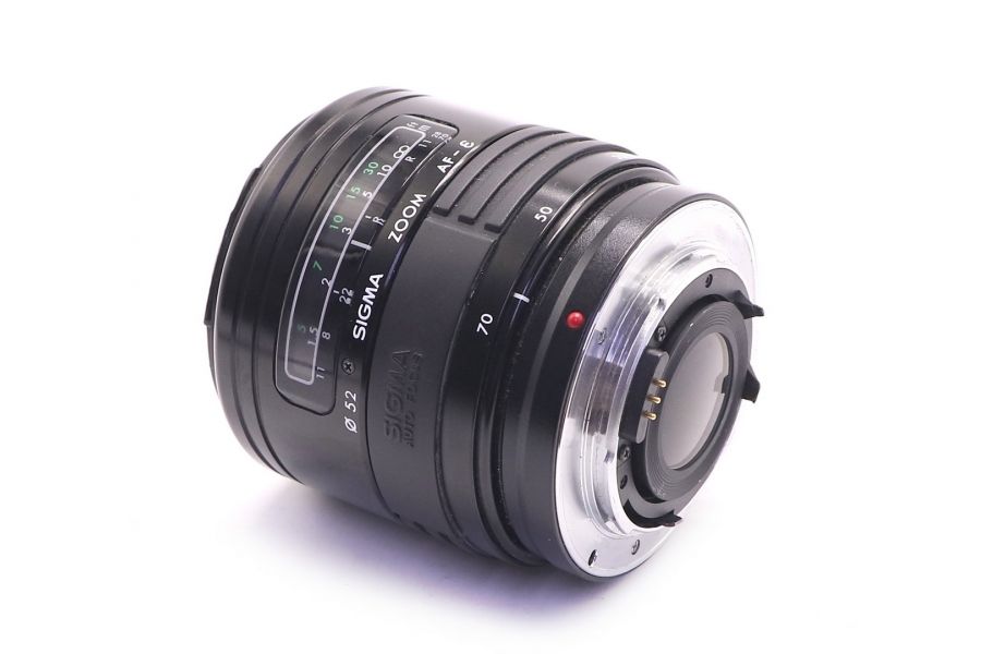 Sigma AF 28-70mm f/3.5-4.5 MC Zoom-Epsilon