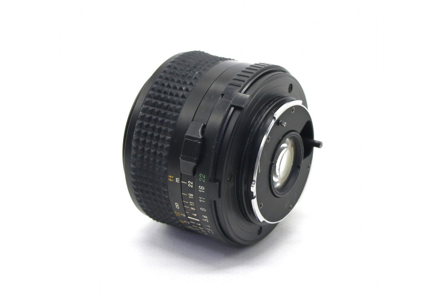 Мануальный объектив Minolta MD 28mm f/2.8