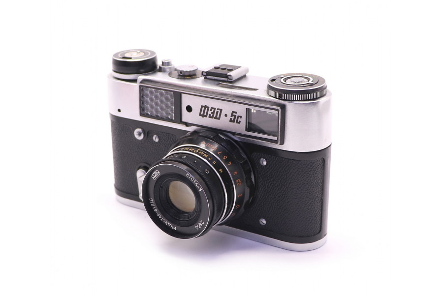 Советский фотоаппарат Фэд 5С + Индустар-61л/д