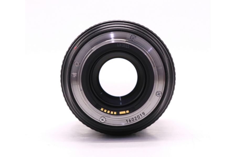 Стандартный объектив Canon EF 24-70mm f/2.8 L USM