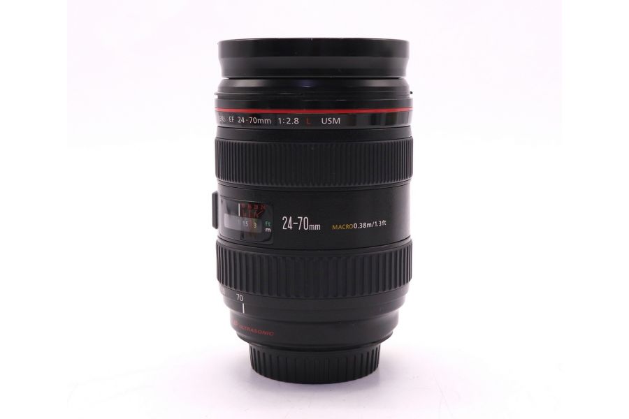 Стандартный объектив Canon EF 24-70mm f/2.8 L USM
