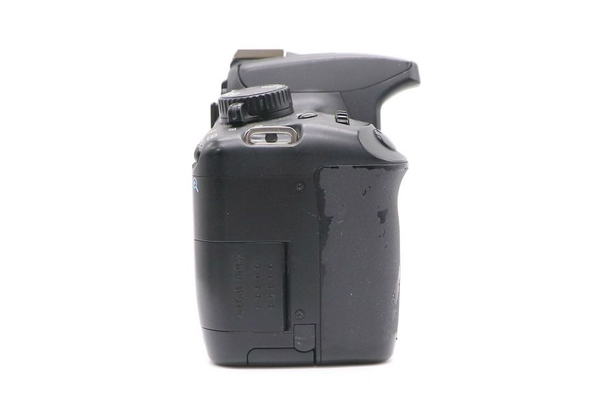 Фотокамера Canon EOS 1000D body (пробег 25385 кадров)