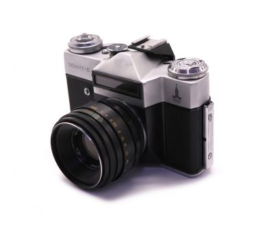 Фотоаппарат Зенит Е + Гелиос-44-2 олимпийский