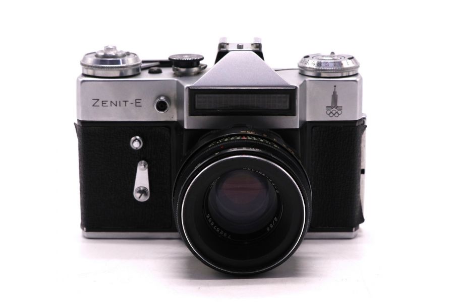 Фотоаппарат Зенит Е + Гелиос-44-2 олимпийский