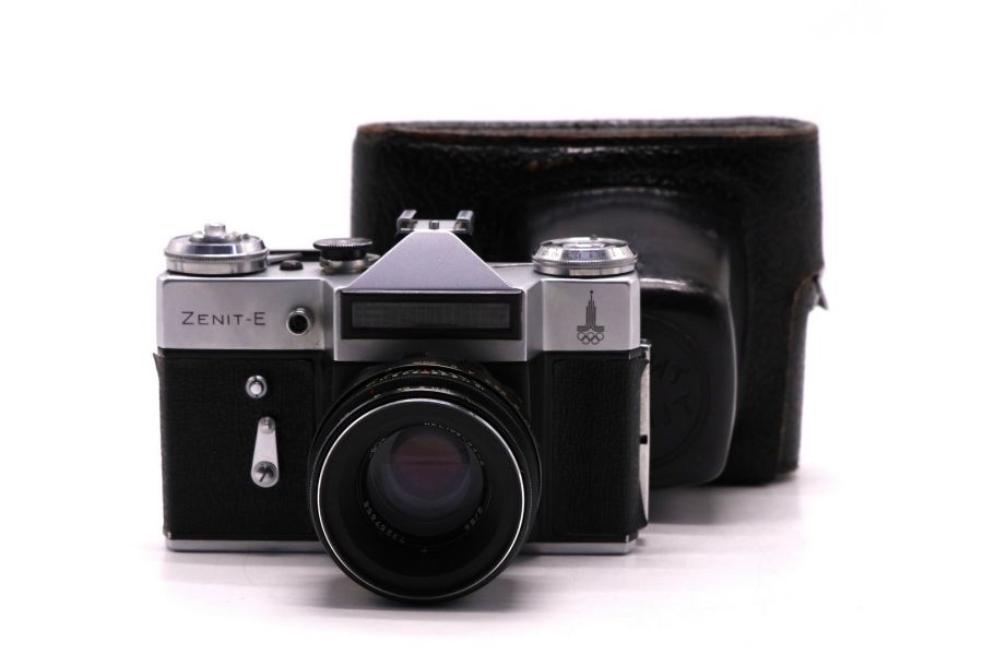 Фотоаппарат Зенит Е + Гелиос-44-2 олимпийский