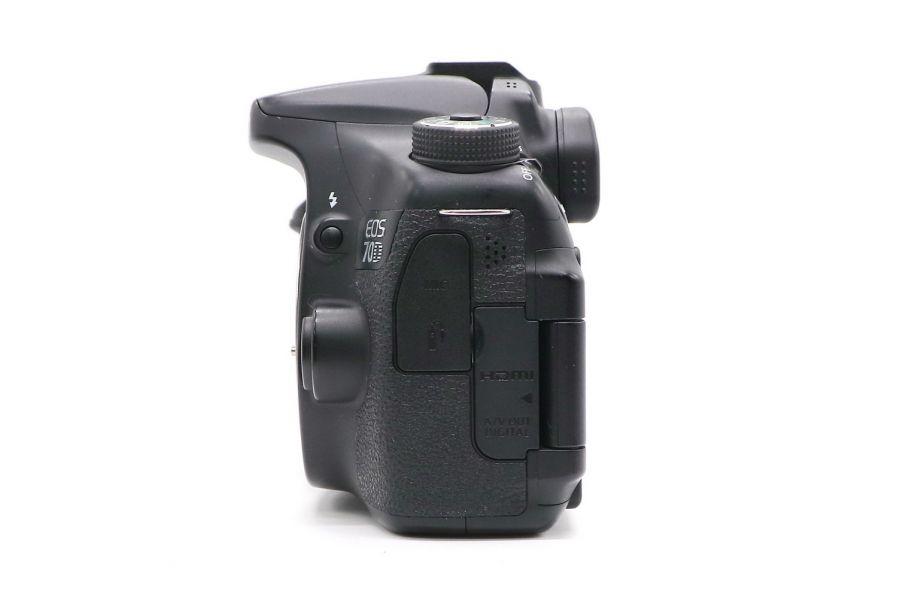 Canon EOS 70D body (пробег 8215 кадров)