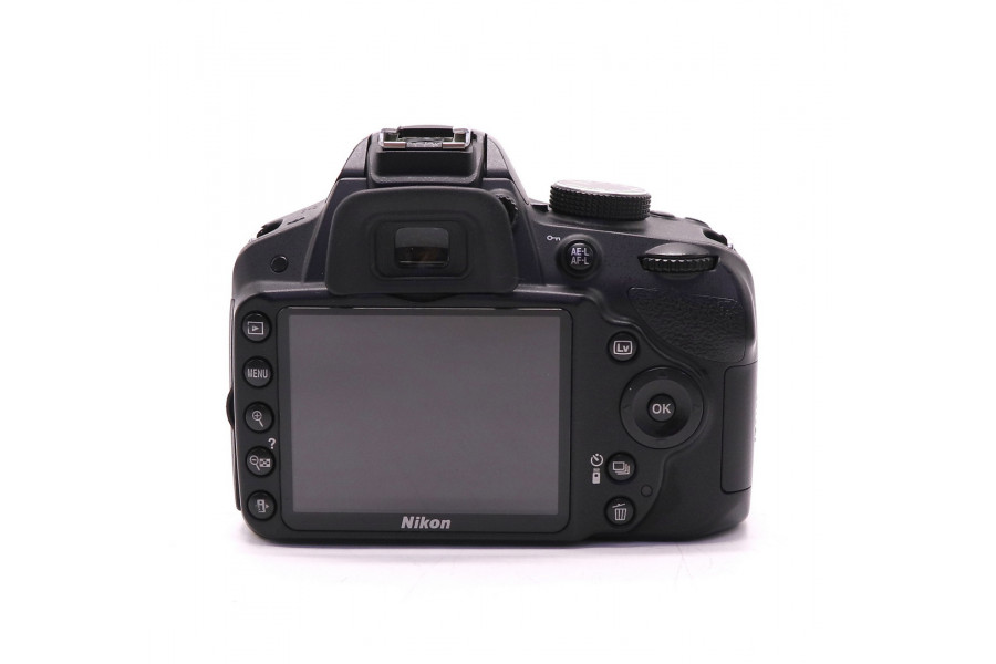 Nikon D3200 body (пробег 17760 кадров)