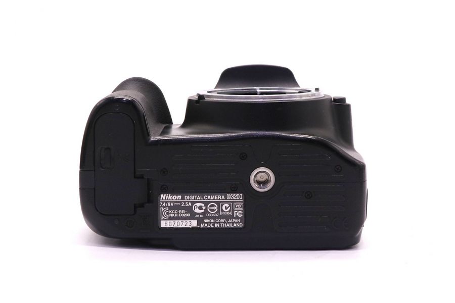Камера Nikon D3200 body (пробег 16030 кадров)