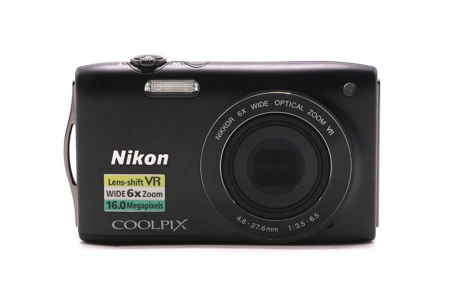 Фотоаппарат Nikon Coolpix S3300 в упаковке