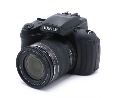 Цифровая фотокамера Fujifilm FinePix HS30EXR