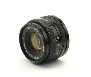 Светосильный мануальный объектив Canon FD 2/50mm