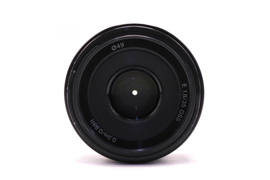 Компактный Sony 35mm f/1.8 OSS (SEL35F18)