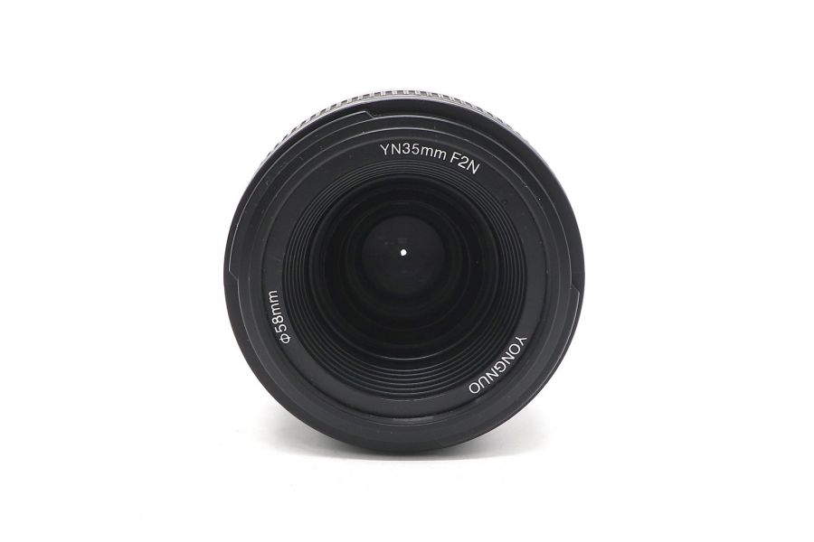 Объектив YongNuo AF 35mm f/2 Nikon F в упаковке