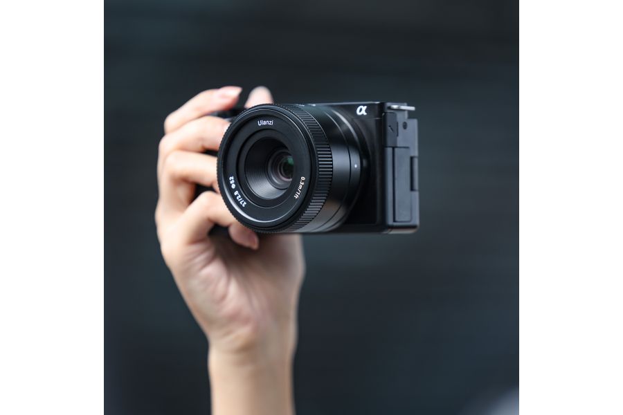 Объектив Ulanzi AF 27mm f/2.8 для Sony E-Mount