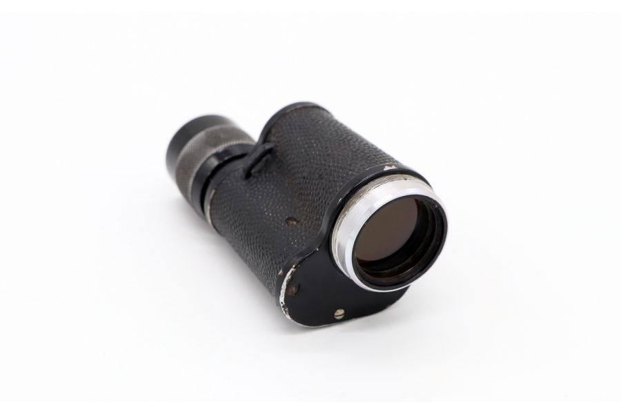 Компактный черный монокль 8х30 (КОМЗ, 1963г.)
