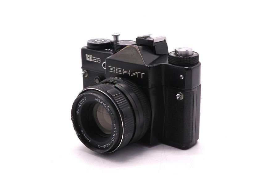 Фотоаппарат зеркальный Зенит 12СД kit (КМЗ, 1985)